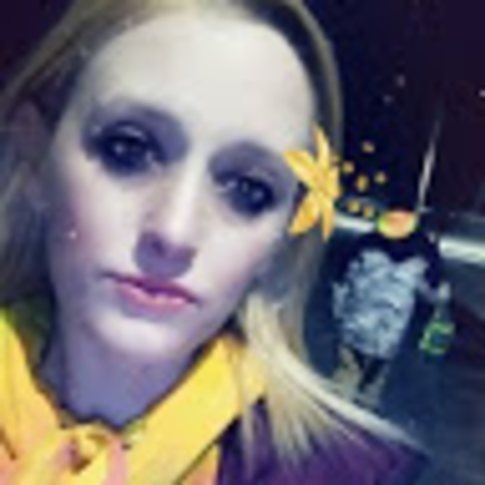 Meet your Posher, Alisha